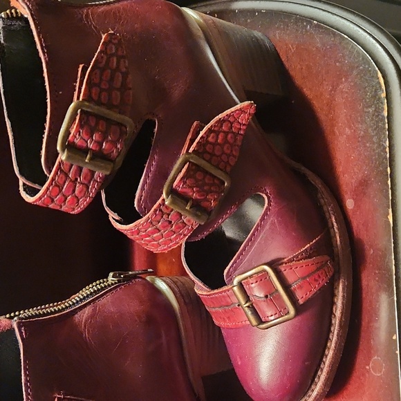 Freebird Burgundy Heeled Boots with Buckle Straps - Picture 6 of 8